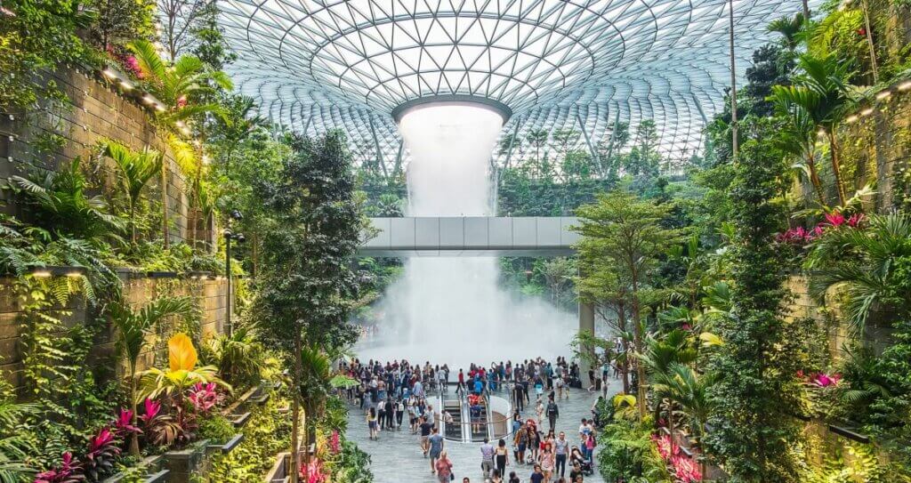 Zone fumeurs à l’aéroport international de Changi de Singapour